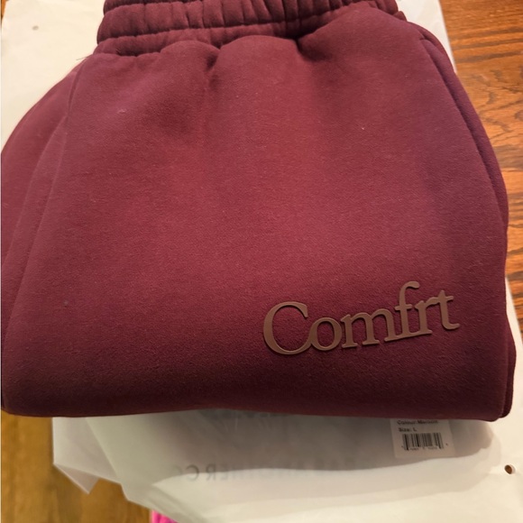 Comfrt Maroon Sweatpants Unisex - Picture 1 of 4